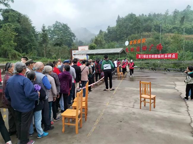 亿博电竞 亿博官网齐心抗疫雅安环保铁军在前线！(图5)