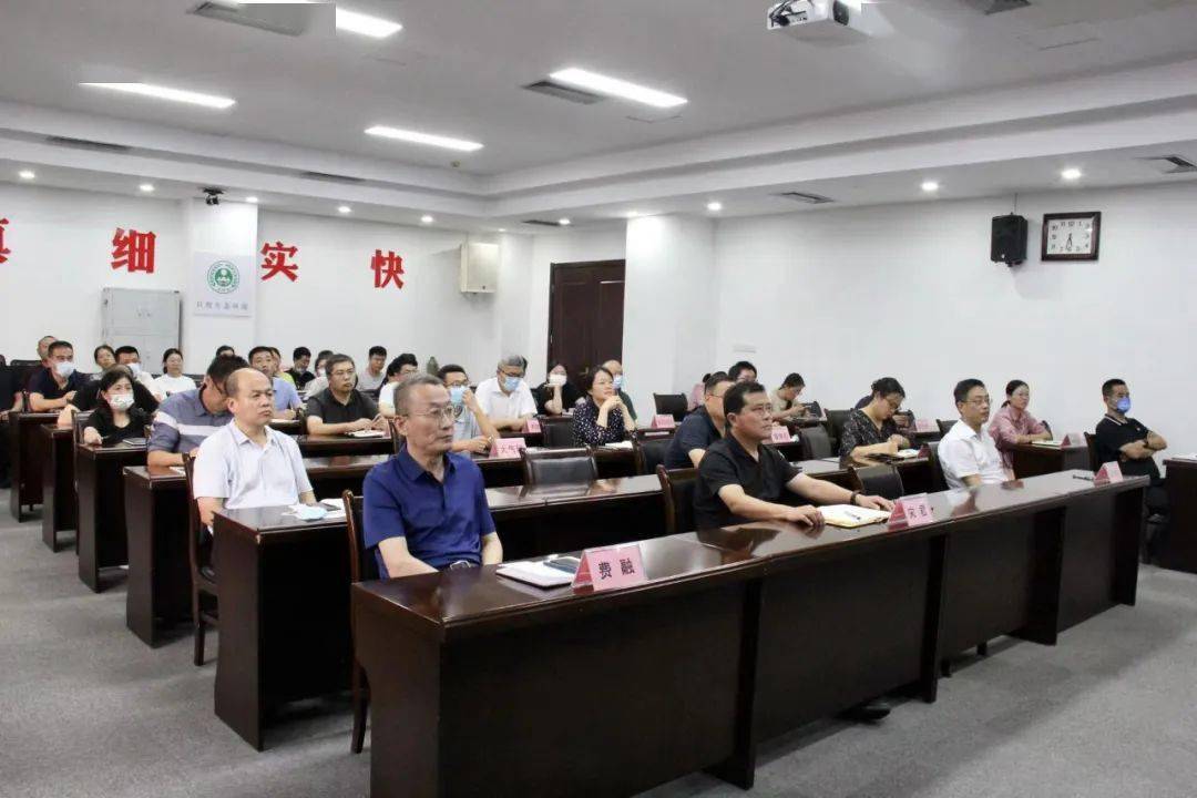 聚焦一线｜日亿博电竞 亿博官网照市组织开展危险废物环境安全警示教育活动(图1)