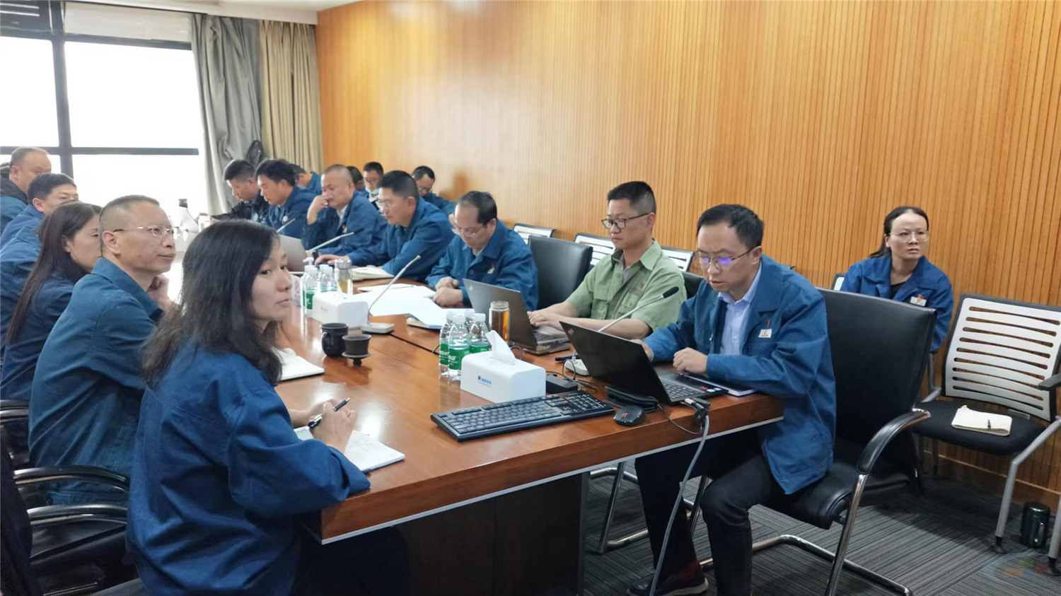云南水泥建材集团对亿博电竞 亿博官网员工进行廉洁和安全环保提醒(图2)