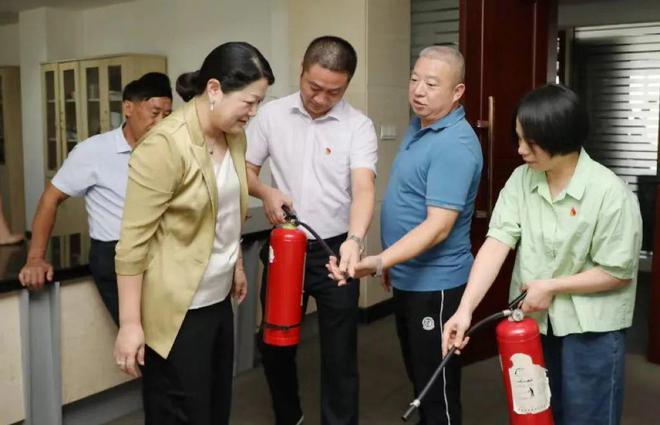 亿博电竞 亿博官网防消结合 国泰民安｜绿之韵集团开展消防安全检查专项行动(图1)