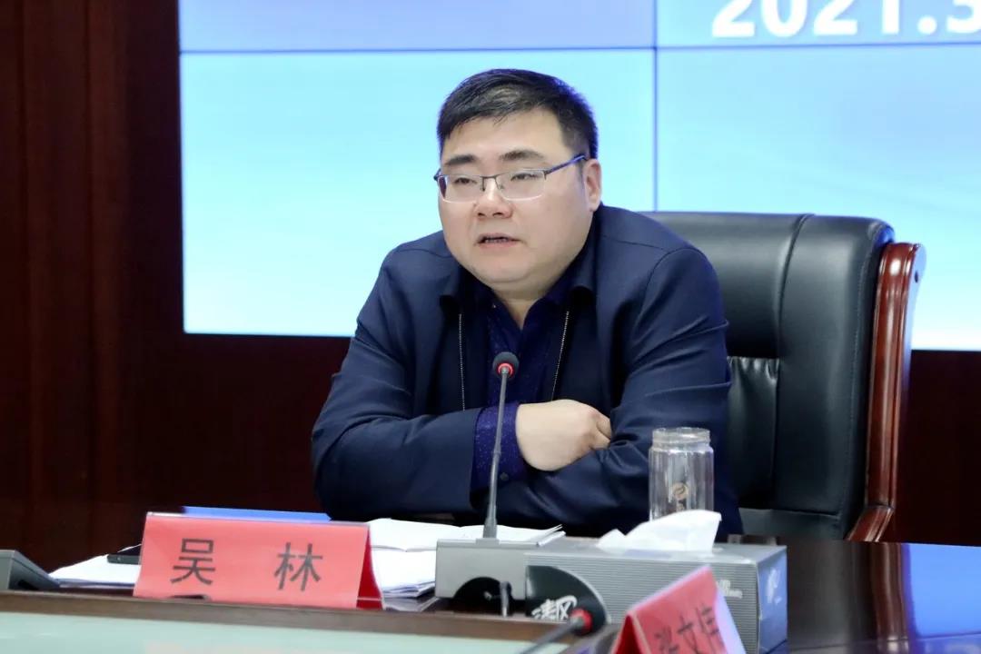 亿博电竞 亿博官网和桥镇召开强化底线思维提升安全环保本质水平攻坚会(图2)