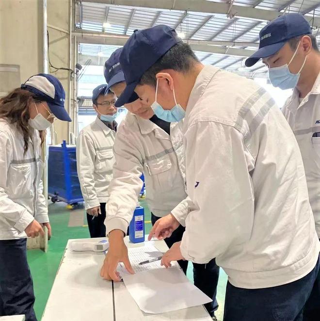 疫情要防住 订单要亿博电竞 亿博官网保障 员工要安全(图12)