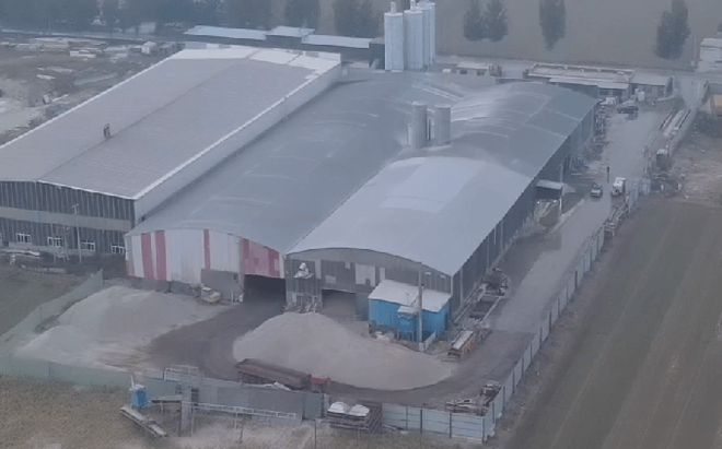 石家庄藁城区：梅花镇某水泥制品厂环保意识薄弱物料未按要求存放亿博电竞 亿博官网(图2)
