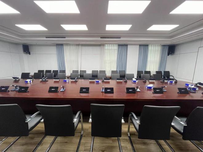 亿博电竞 亿博官网2022年全国两会期间代表委员热议无纸化办公倡导让环保走进办公室。(图3)