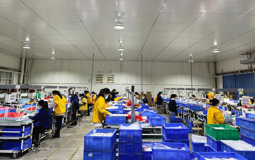 从烟火气、忙碌亿博电竞 亿博官网劲儿看更好统筹赶订单、抓生产、扩产能——湖南工业生产一线按下“加速键”见闻(图1)