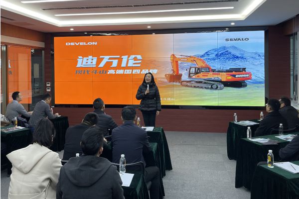 亿博电竞 亿博官网30多家矿企参加！新能源纯电动矿卡助力新疆矿山企业节能减排！(图3)