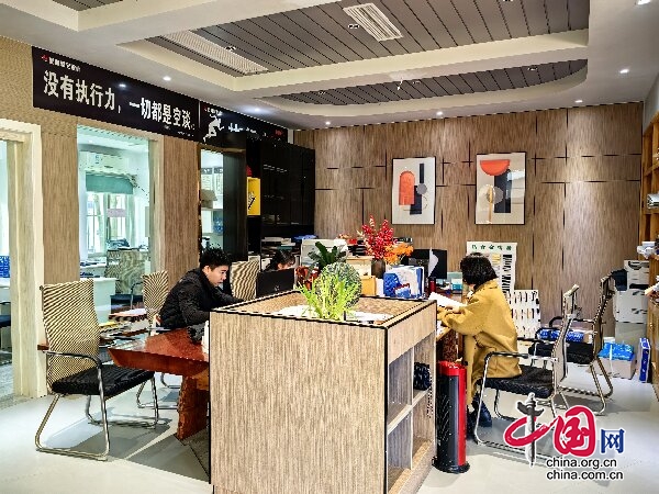 亿博电竞 亿博官网泸州墨尚建筑装饰：倾力打造环保、安全、放心的品质工程(图2)