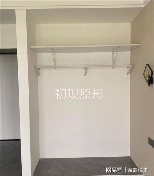亿博电竞 亿博官网为何越来越多人不定制衣柜了？看完这个平替方案才明白道理！(图5)
