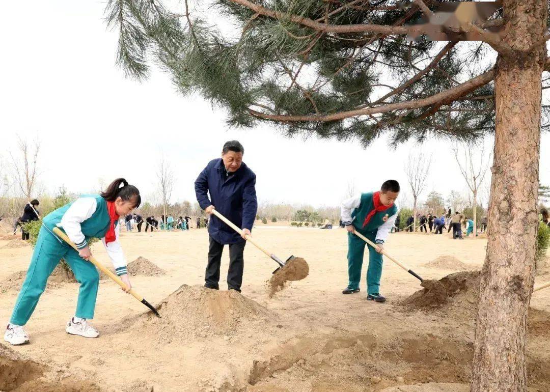 亿博电竞 亿博官网【国旗下讲话】珍爱地球一起为地球做“减法”(图4)