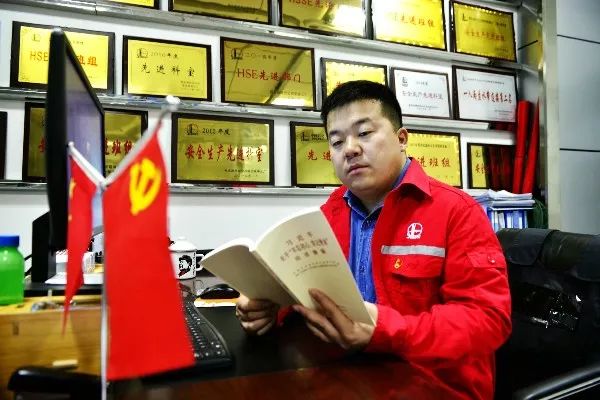 亿博电竞 亿博官网【员先锋】秦志刚：守护油田安全环保的“大内高手”(图1)