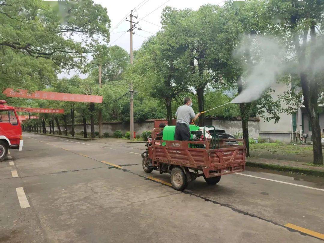 亿博电竞 亿博官网抗洪抢险保生产安全与环保部：开展灾后隐患排查治理 为复工复产保驾护航(图3)