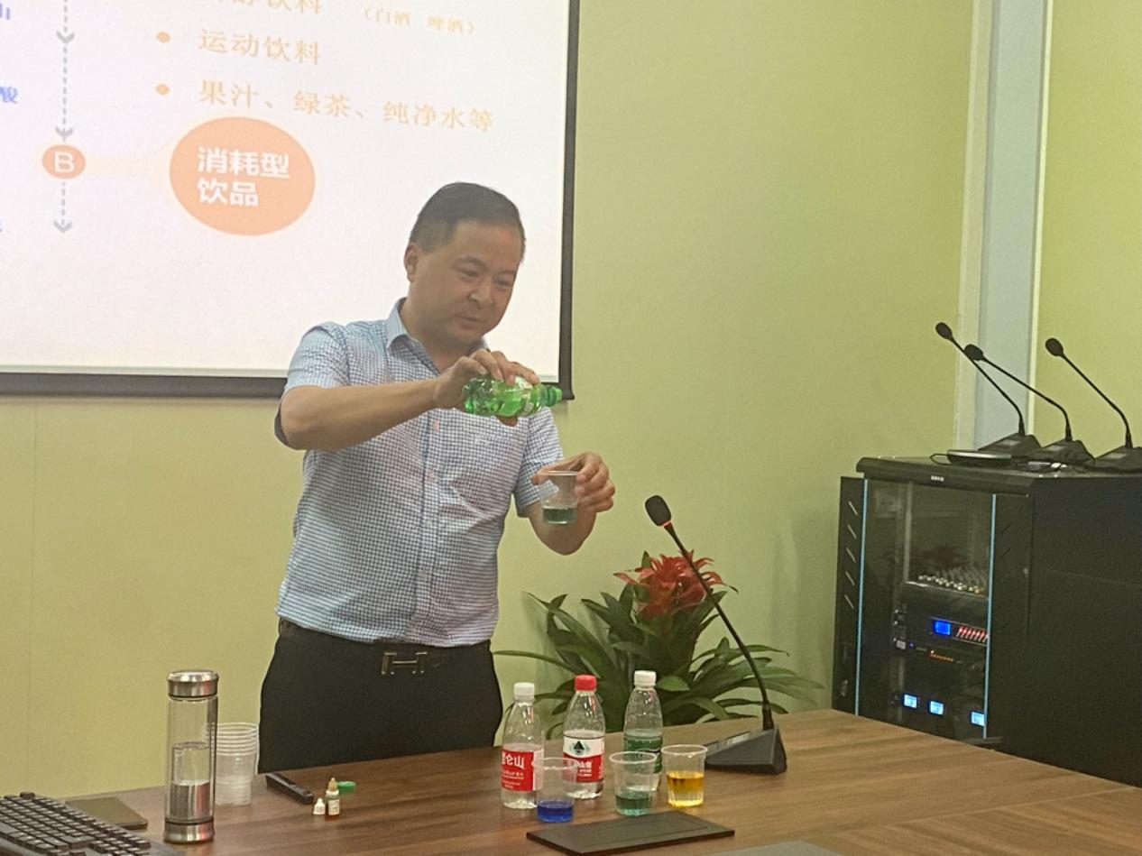 亿博电竞 亿博官网中建三局：环保宣讲进工地 绿色理念入人心(图2)