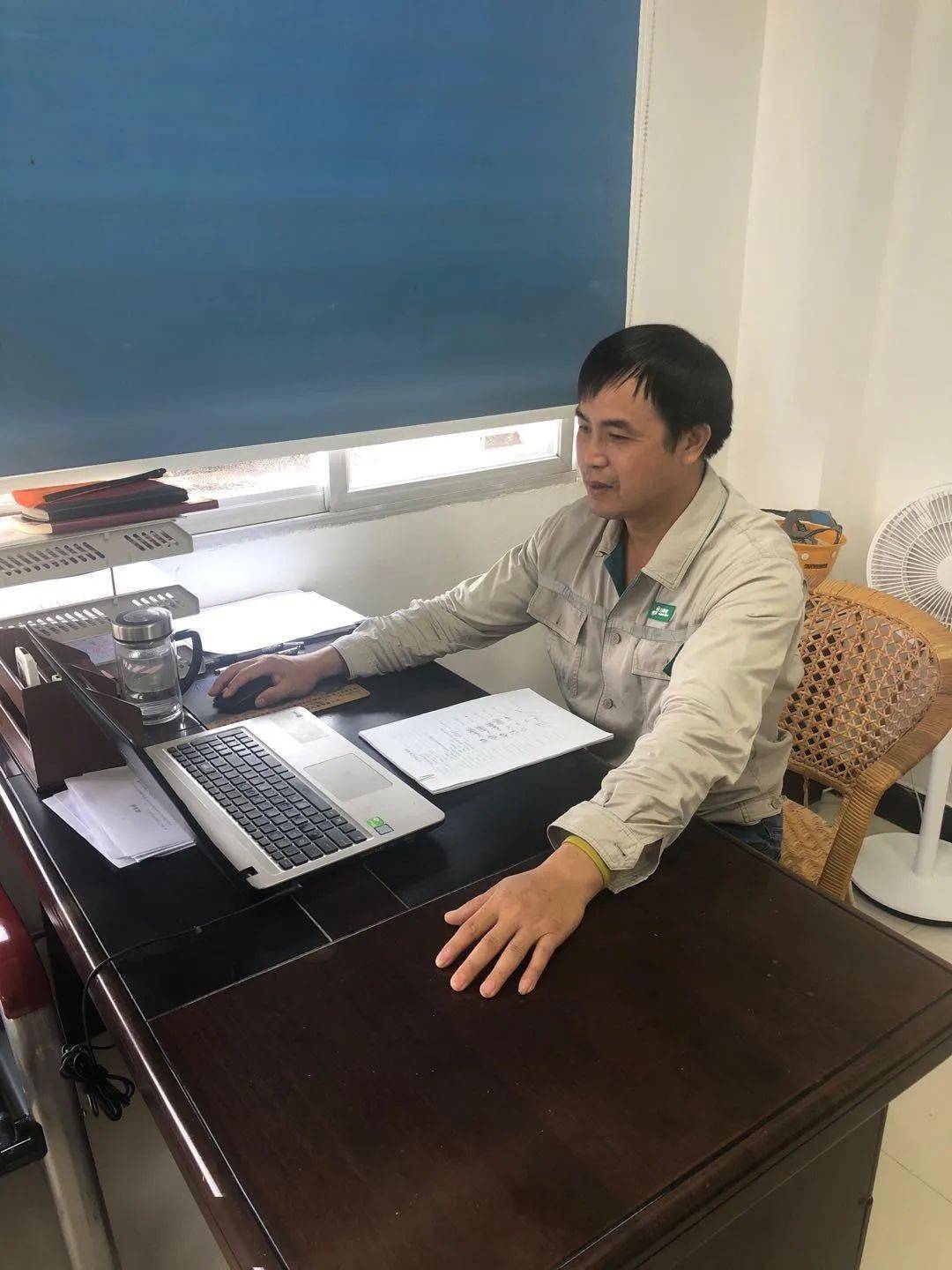 亿博电竞 亿博官网求真务实 积极肯干 ——记股份公司优秀员、瑞金新材公司安全环保员邓羽中(图1)