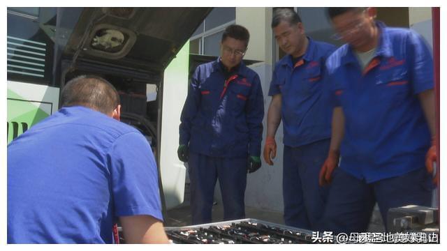 乳山市亿博电竞 亿博官网公交公司：节支降耗收成效 精打细算有妙招(图4)