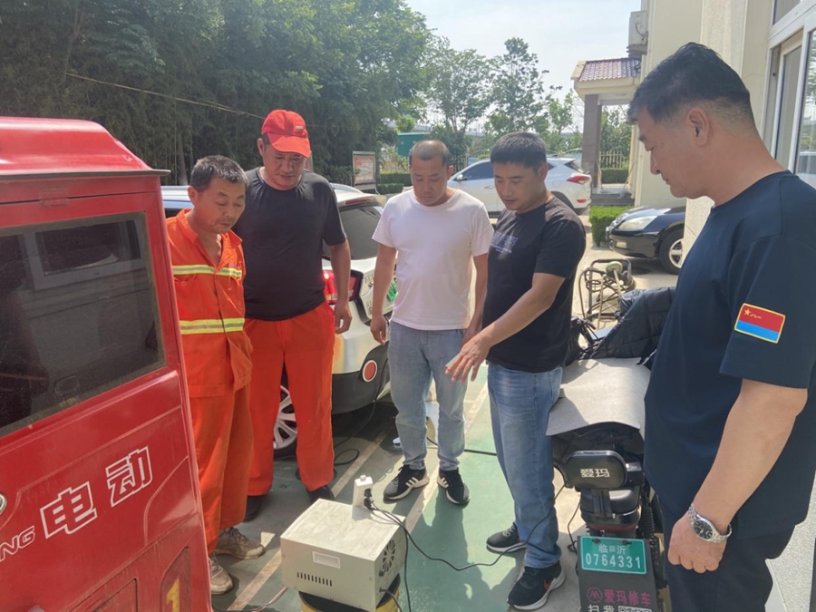 亿博电竞 亿博官网临沂市城管局园林环卫中心开展安全生产月活动(图2)