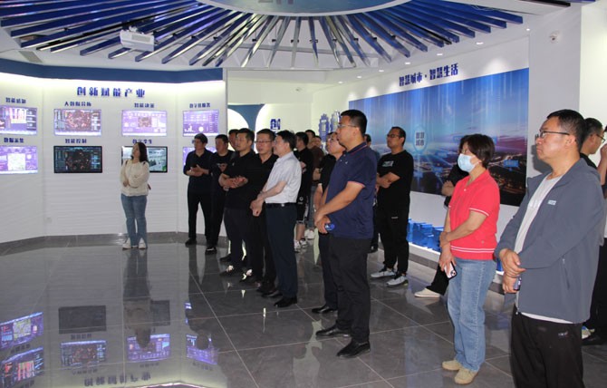 为供热行业发展注入新活力！2023年大数据赋能智慧供热节能减排高峰论坛成功举办亿博电竞 亿博官网(图4)
