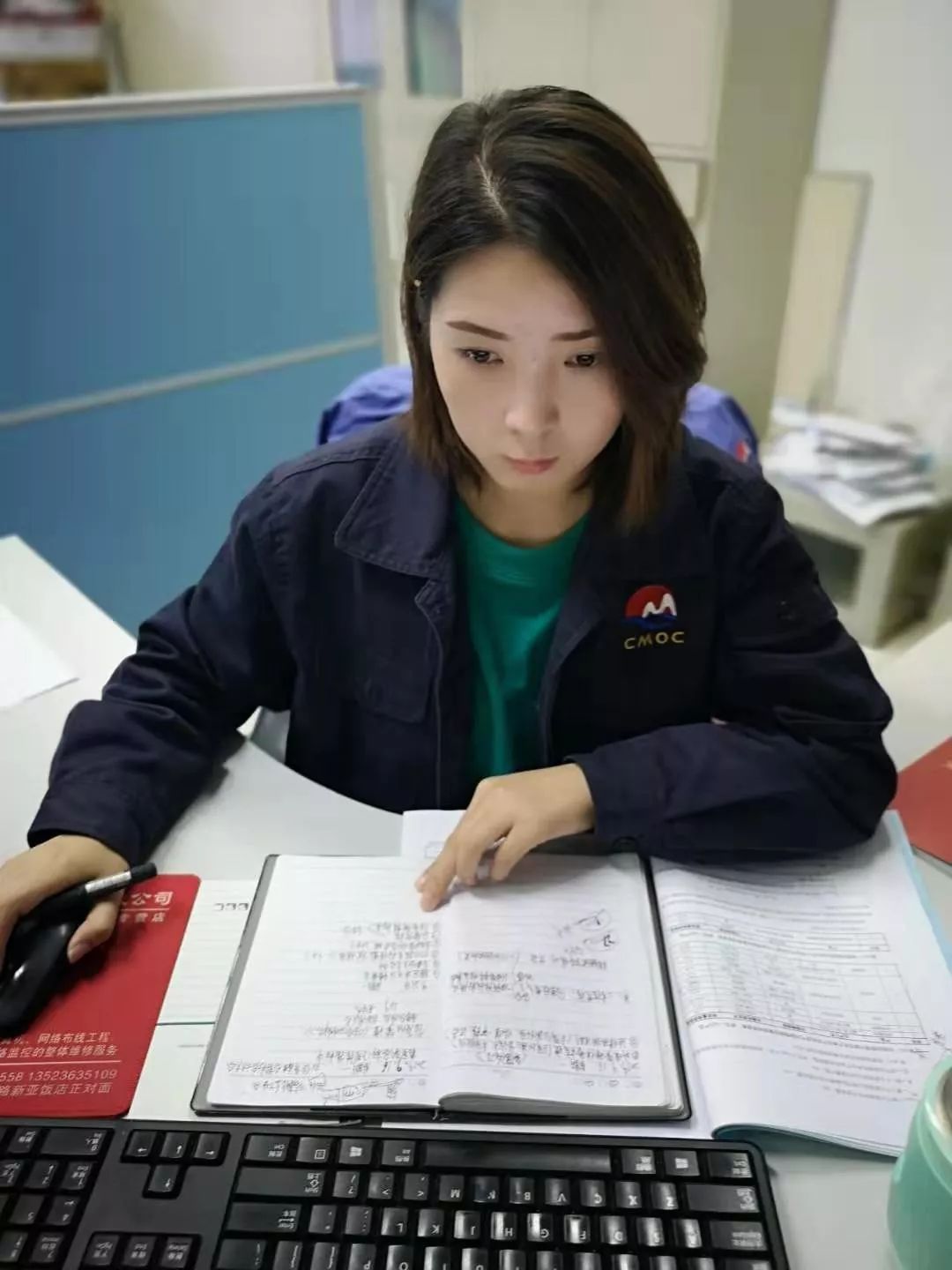 亿博电竞 亿博官网【一条线管理先进人物风采】迎难而上 主动担当｜安全环保管理部 张佳佳(图1)