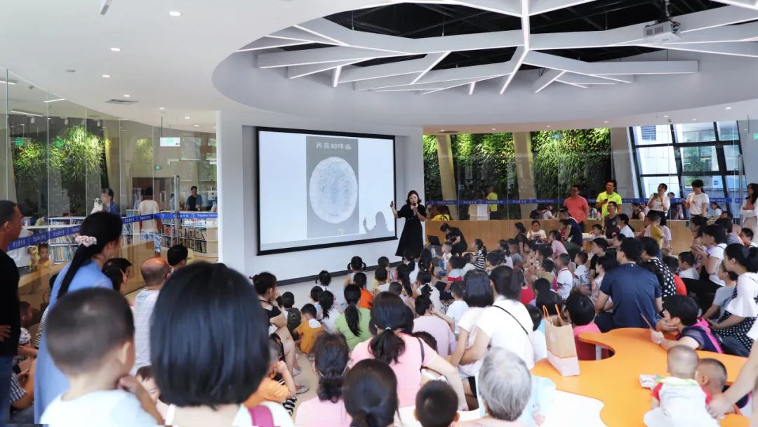 海报亮相国际图联大会！深圳坪山持续开展图书馆绿色建设新实践亿博电竞 亿博官网(图13)