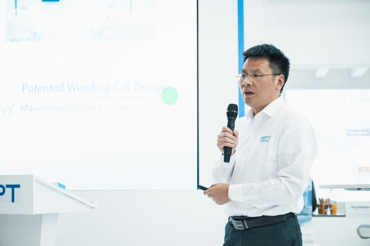 亿博电竞 亿博官网直击IAA：瑞浦兰钧问顶家族欧洲首发会给行业带来哪些改革？(图4)