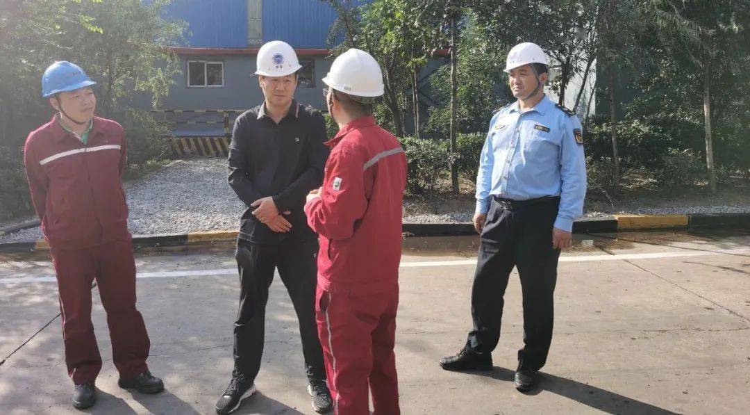 亿博电竞 亿博官网权洪涛调研大气污染防治和生态环境领域安全生产工作(图1)