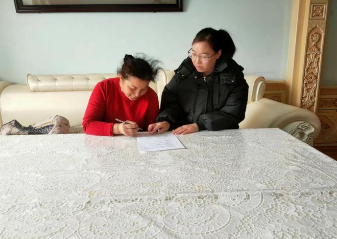 基层动态丨三师图木舒克市伽师总场妇联开展巾帼志愿系列服务活动(图3)