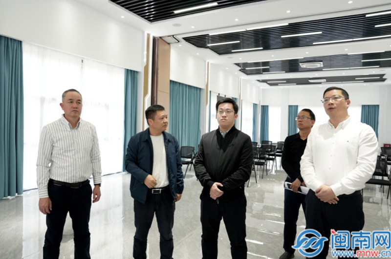 长泰区领导调研耕地保护和生态环保亿博电竞 亿博官网工作并开展巡河(图3)