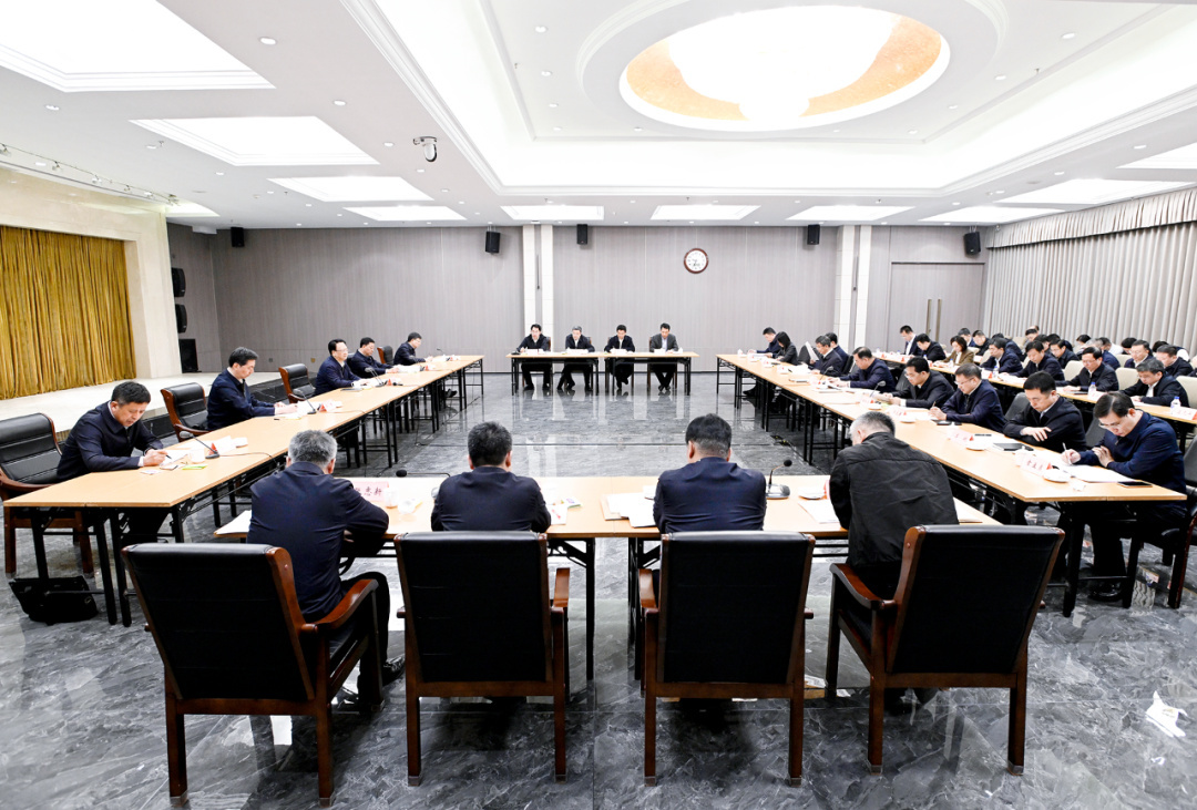 亿博电竞 亿博官网景俊海胡玉亭到白城调研并召开支持白城市高质量振兴突破发展座谈会(图5)