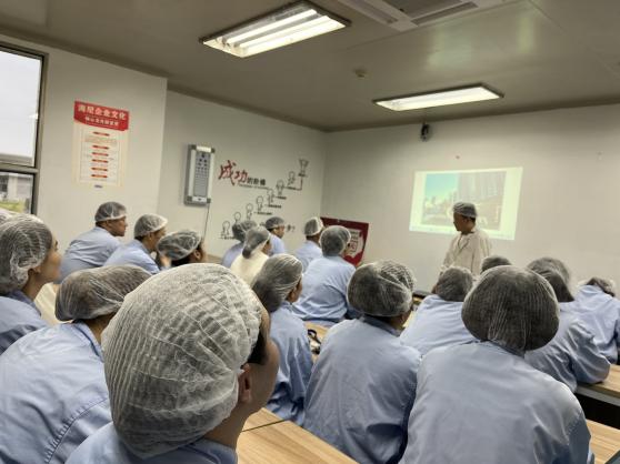 亿博电竞 亿博官网人人讲安环个个会应急——海尼药业安全月(图3)