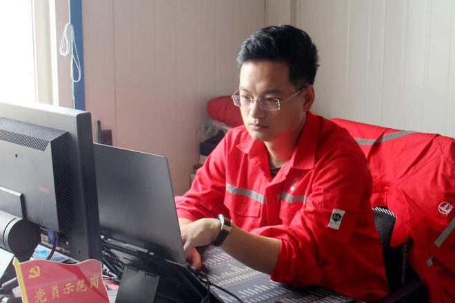 “十大亿博电竞 亿博官网杰出青年”评选开始啦！(图9)