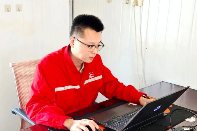 “十大亿博电竞 亿博官网杰出青年”评选开始啦！(图18)