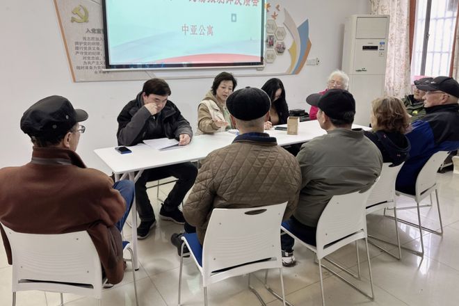 亿博电竞 亿博官网楼道逐渐不“添堵”！普陀这个小区的秘诀是……(图3)